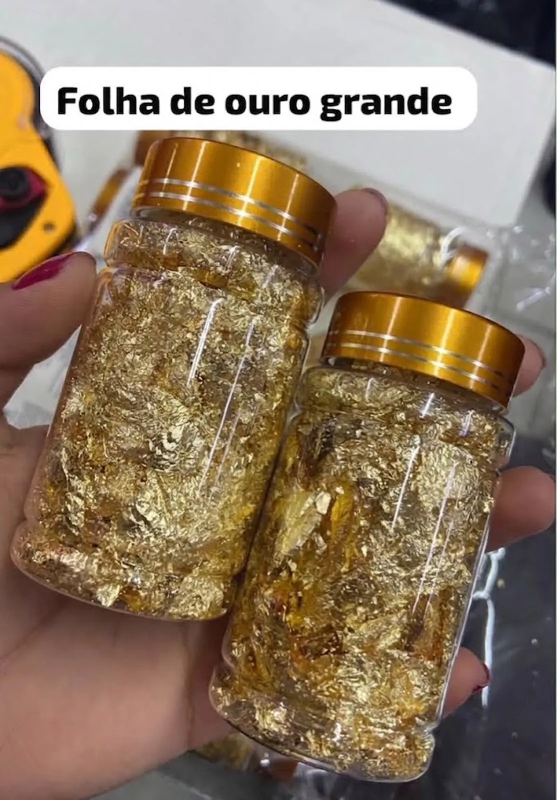 POTE DE FOLHA DE OURO P/UNHA